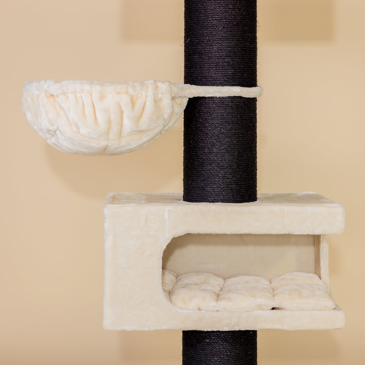 Royalty Retreat Blackline (Crème)