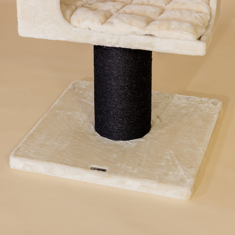 Royalty Retreat Blackline (Crème)