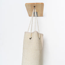 Translation missing: fi.sections.featured_product.gallery_thumbnail_alt