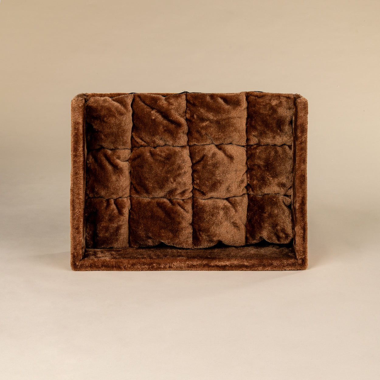 Bruinkleurige Lounge Ligplaats (incl. Kussen)