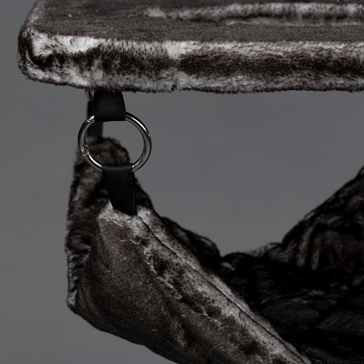 Grote, taupekleurige Crown Hangmat (voor 12, 15 of 20 cm palen)